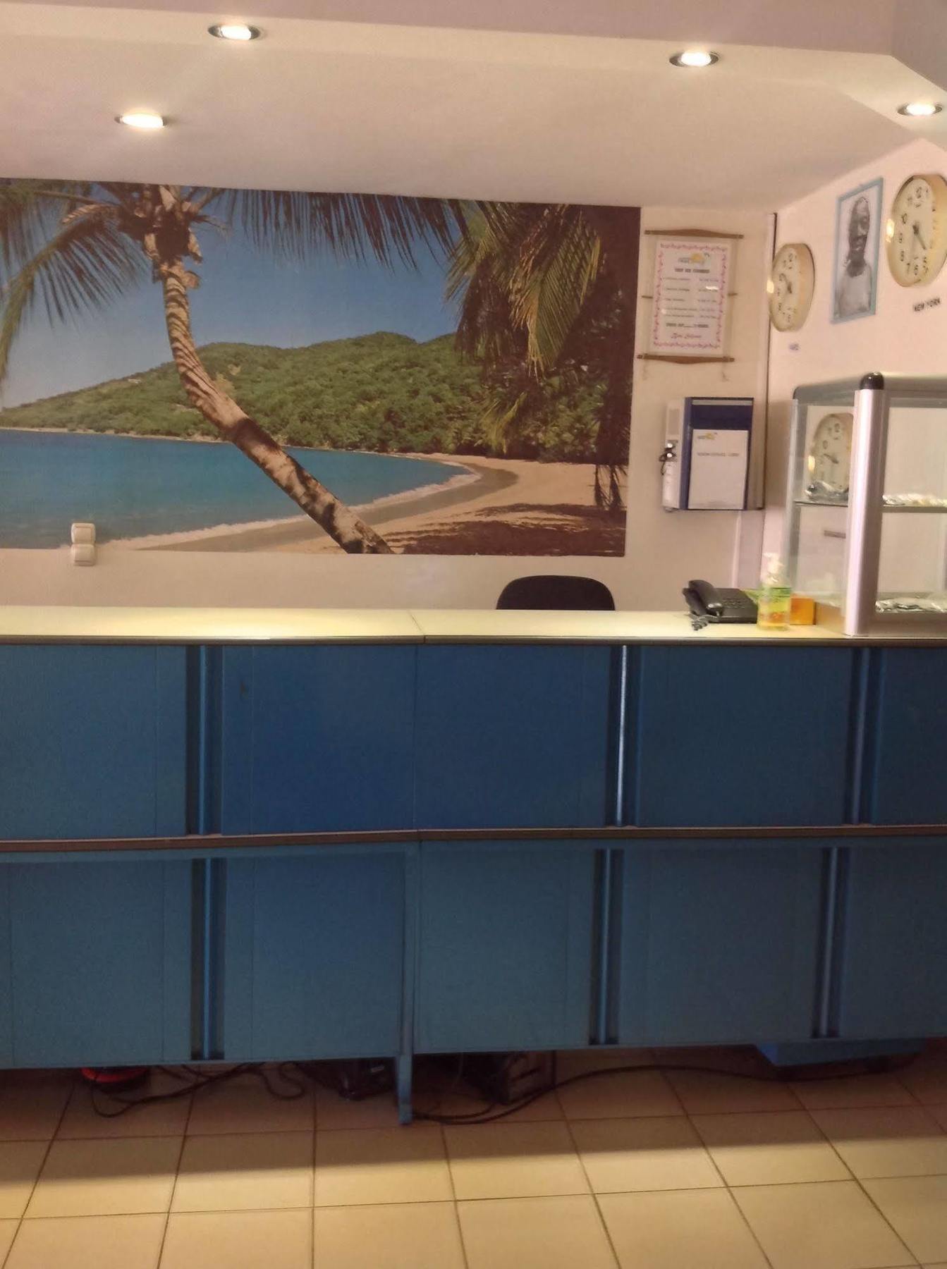 Ouaga Beach Hotel ワガドゥグー エクステリア 写真